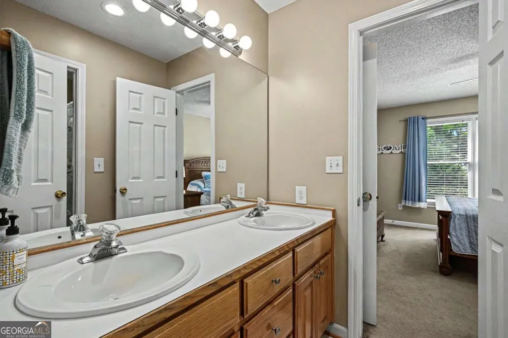 2717 Upper Sweetwater TRL SE White, GA 30184
