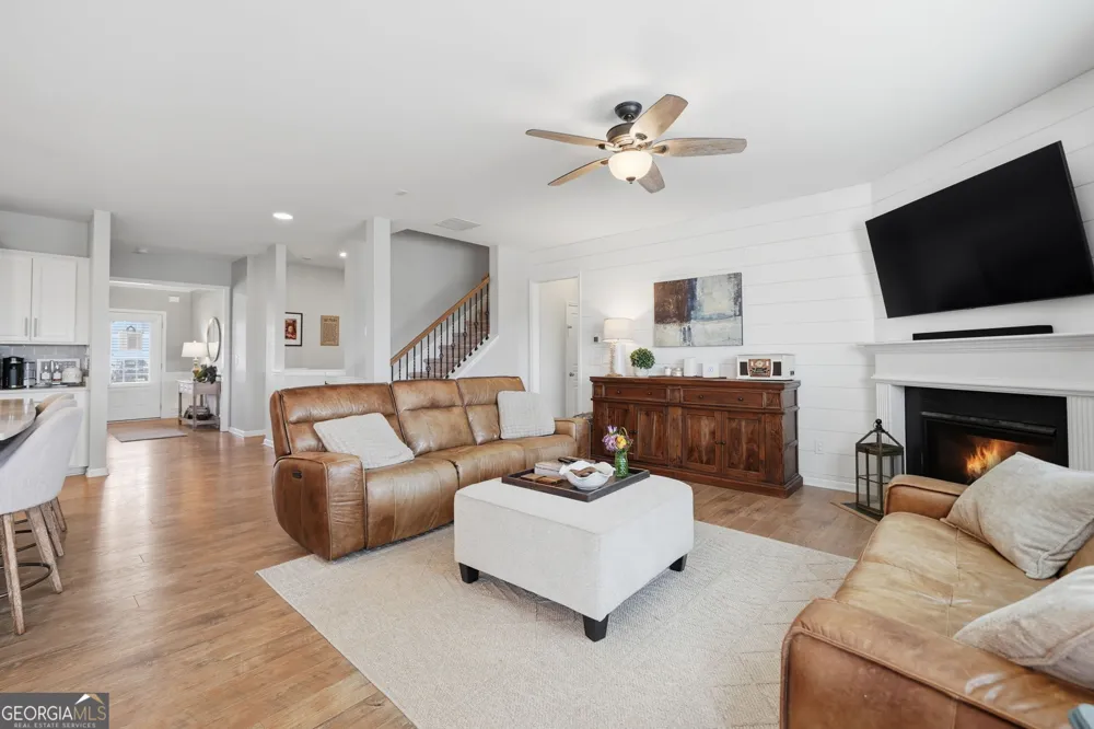 416 Timberleaf RD Canton, GA 30115