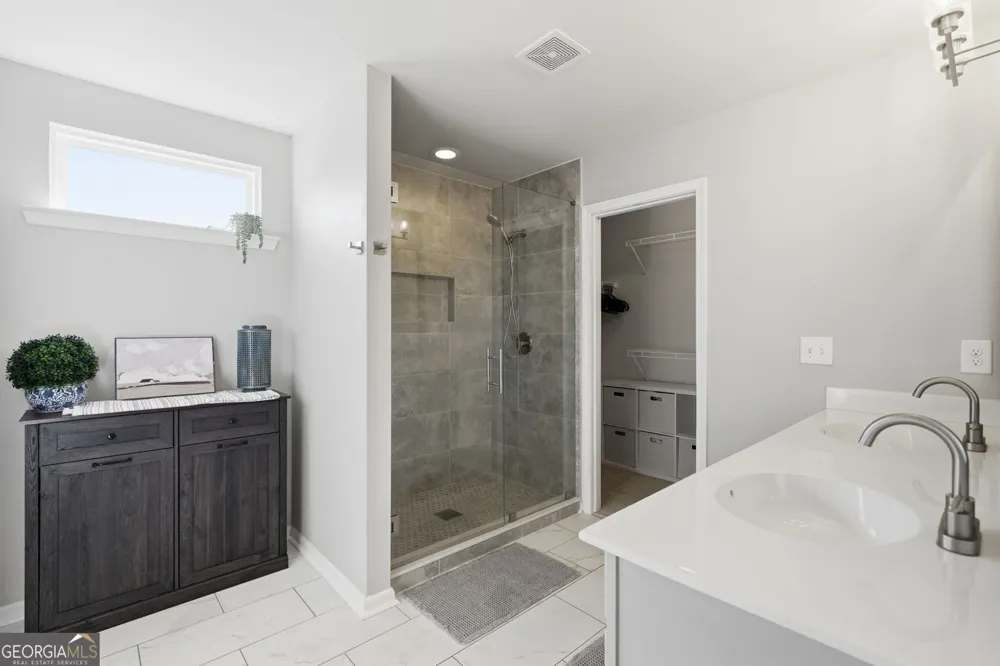 416 Timberleaf RD Canton, GA 30115