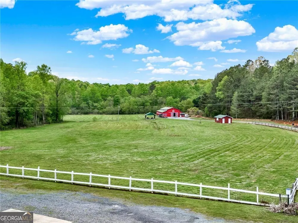 104 13th ST Ellijay, GA 30540