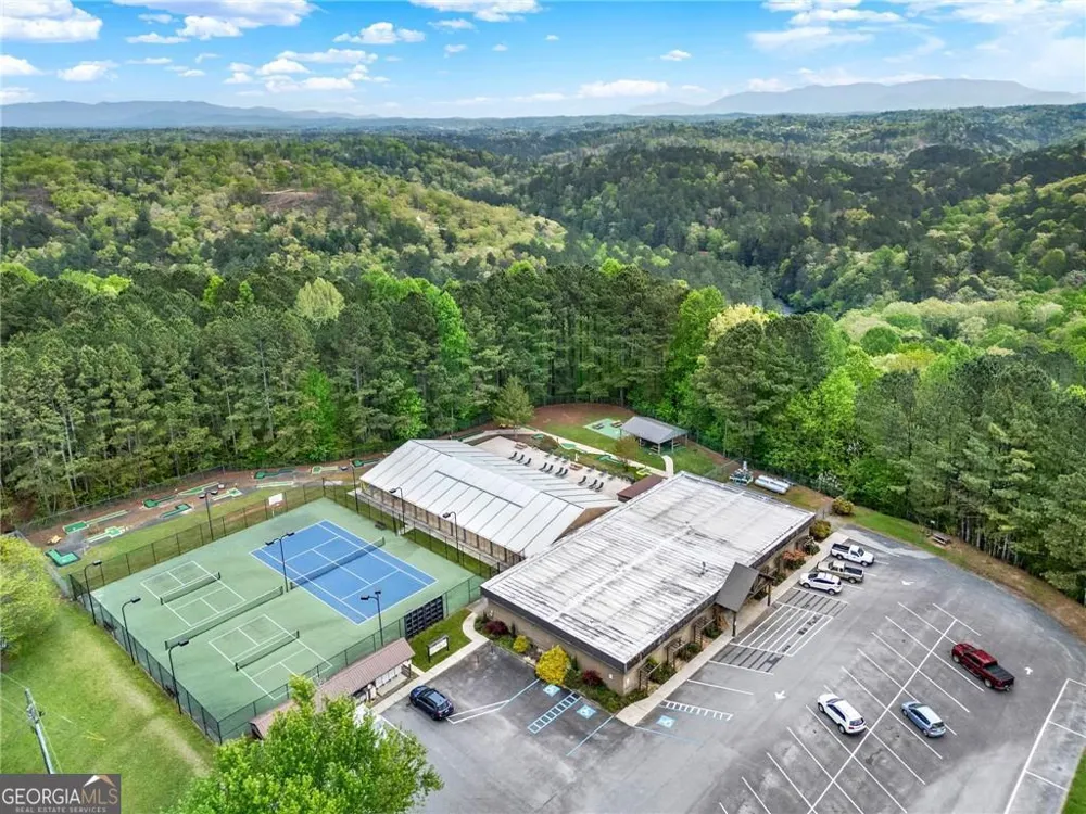 104 13th ST Ellijay, GA 30540