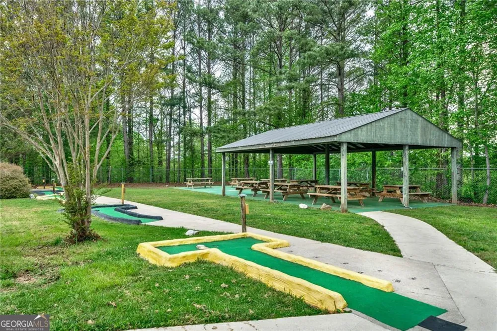 104 13th ST Ellijay, GA 30540