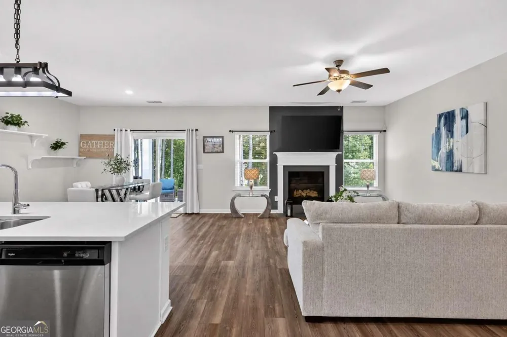 4161 Dean Grove WAY Loganville, GA 30052