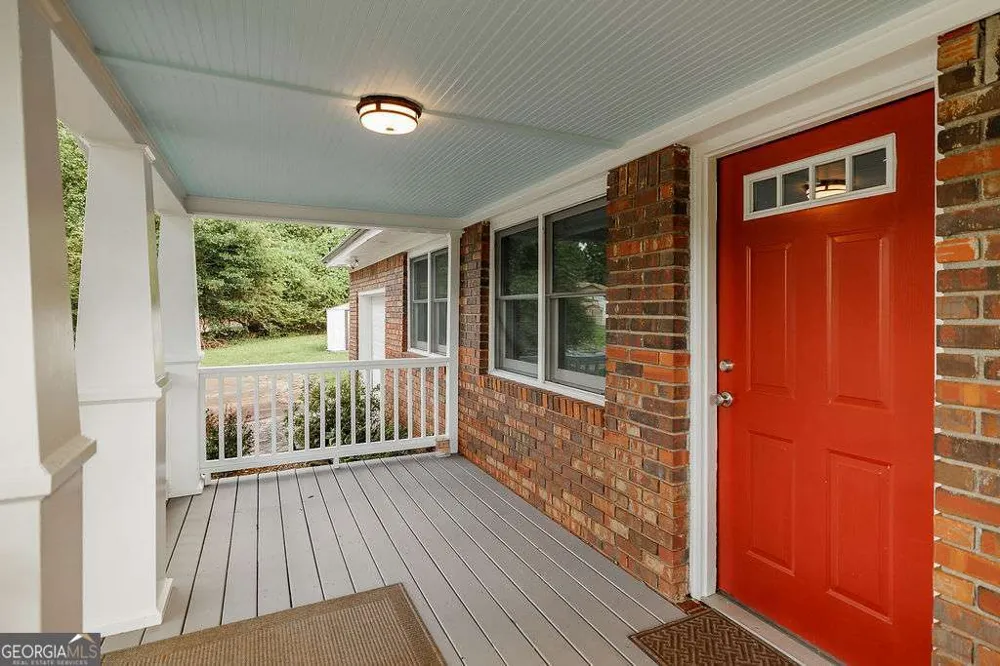 391 Gober RD Bishop, GA 30621