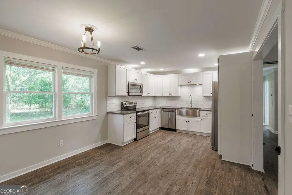 391 Gober RD Bishop, GA 30621