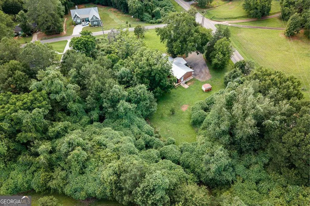 391 Gober RD Bishop, GA 30621