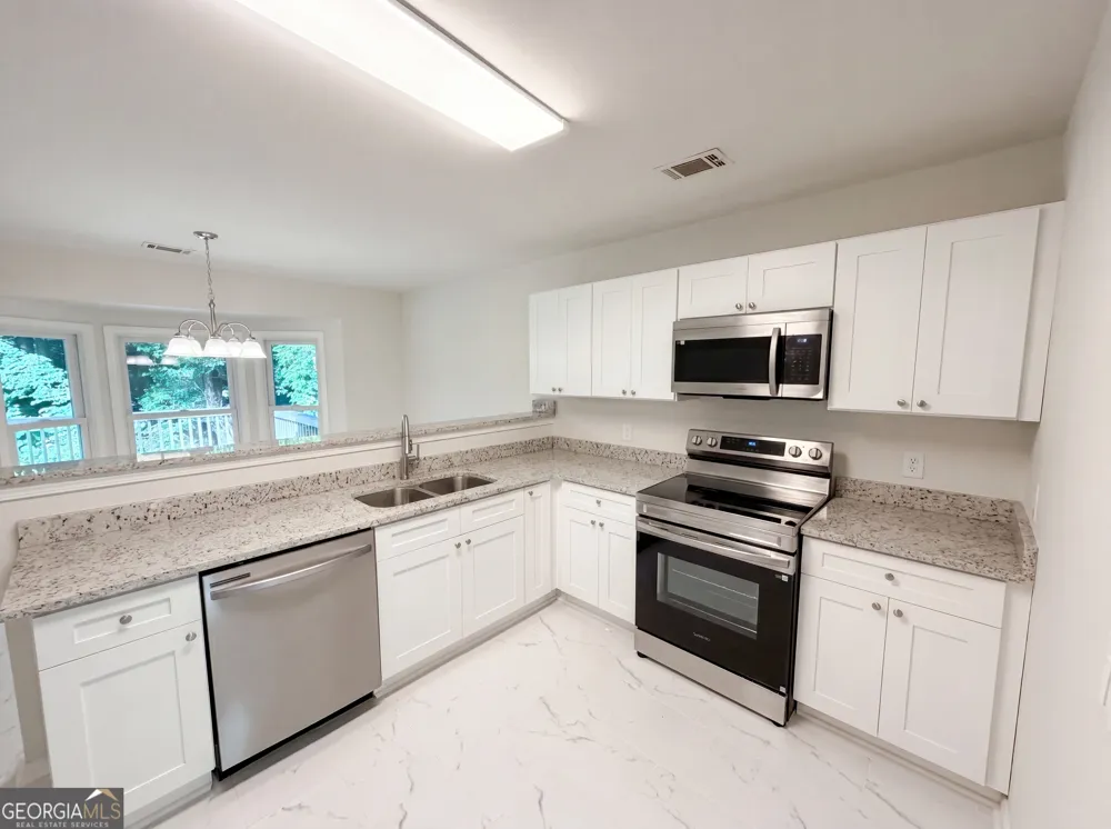 846 Georgetown DR Winder, GA 30680
