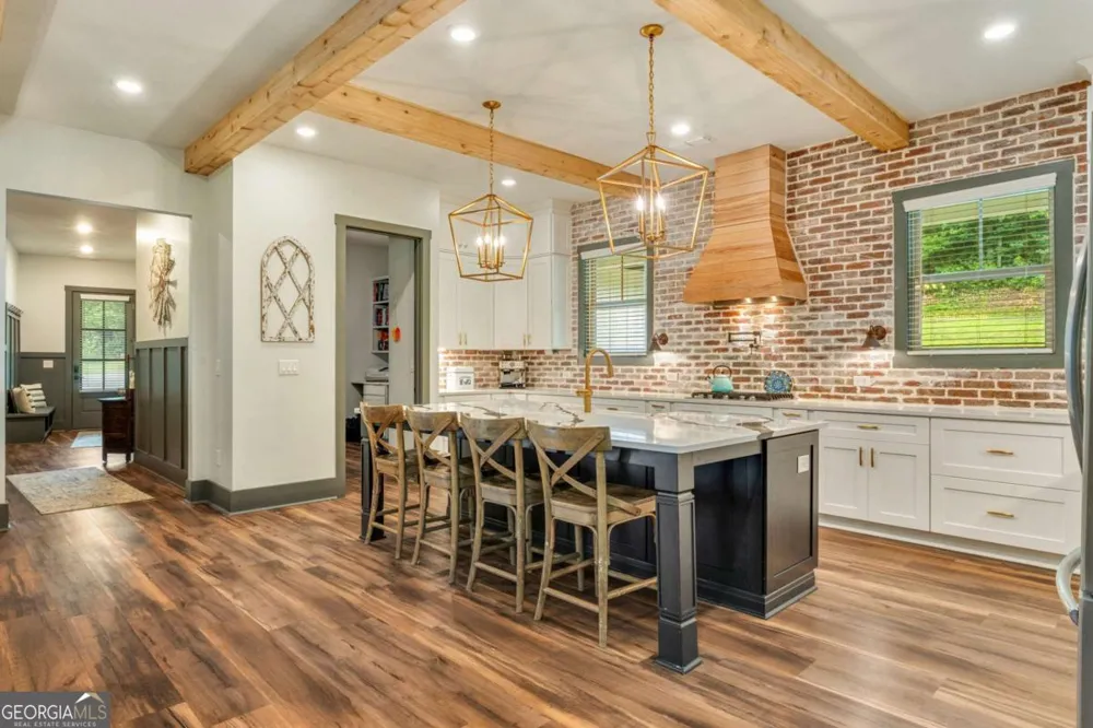 1485 Duffy Grizzle RD Dahlonega, GA 30533