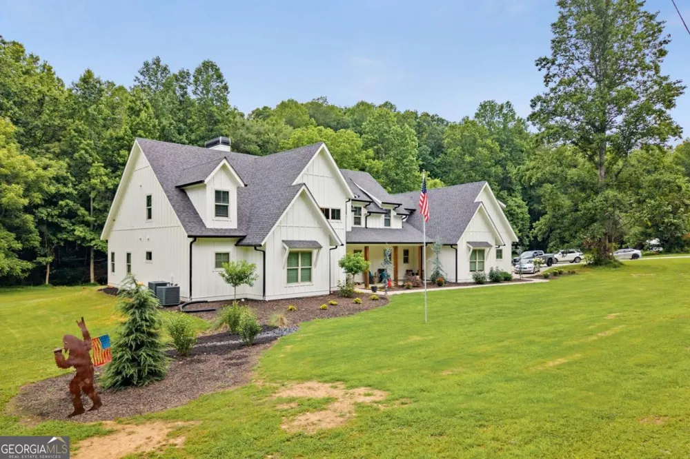 1485 Duffy Grizzle RD Dahlonega, GA 30533