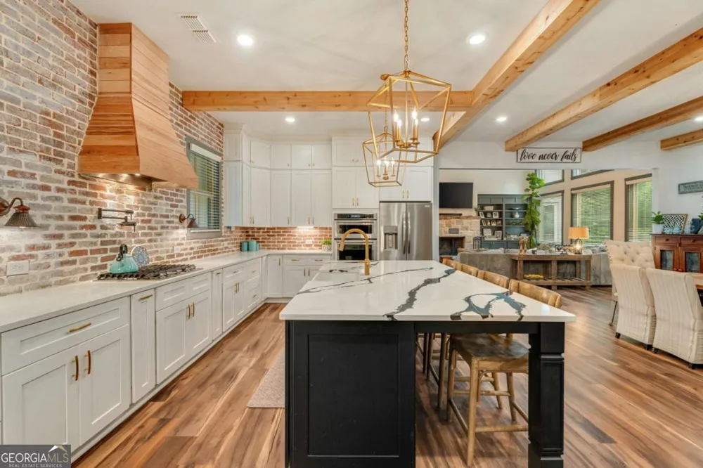 1485 Duffy Grizzle RD Dahlonega, GA 30533