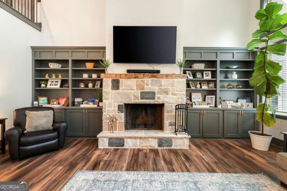1485 Duffy Grizzle RD Dahlonega, GA 30533