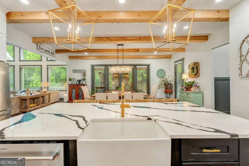 1485 Duffy Grizzle RD Dahlonega, GA 30533