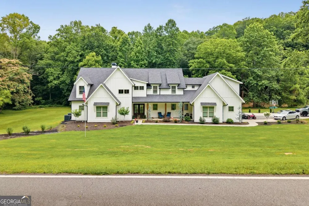 1485 Duffy Grizzle RD Dahlonega, GA 30533