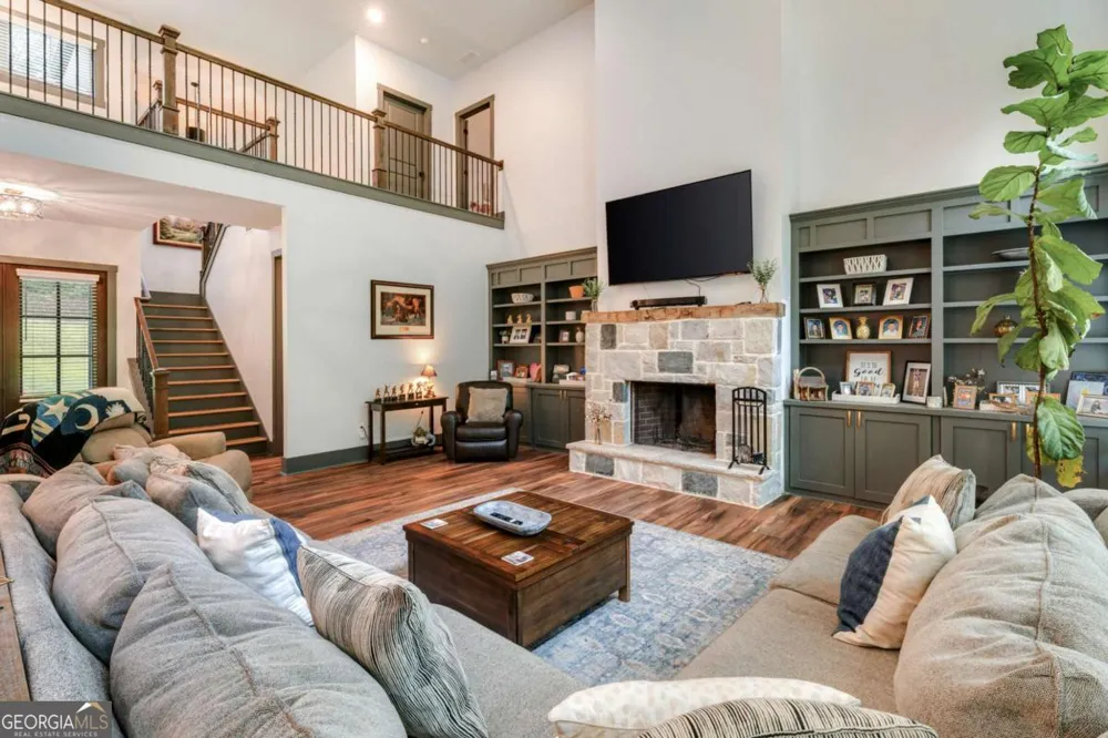 1485 Duffy Grizzle RD Dahlonega, GA 30533
