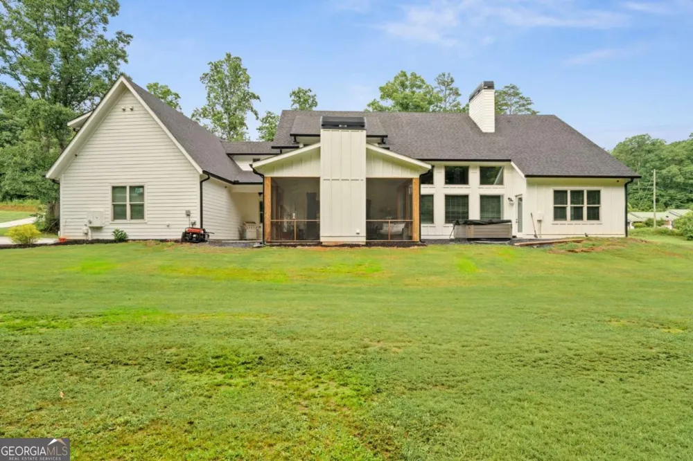 1485 Duffy Grizzle RD Dahlonega, GA 30533