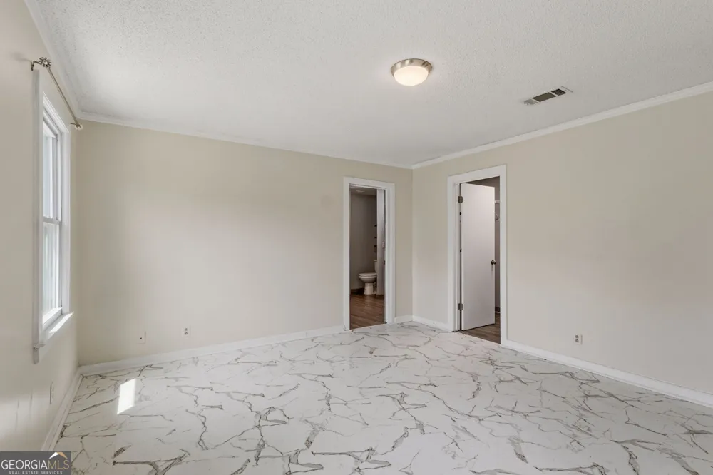 121 Girl Scout RD Lizella, GA 31052