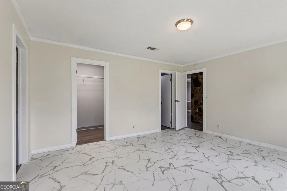 121 Girl Scout RD Lizella, GA 31052