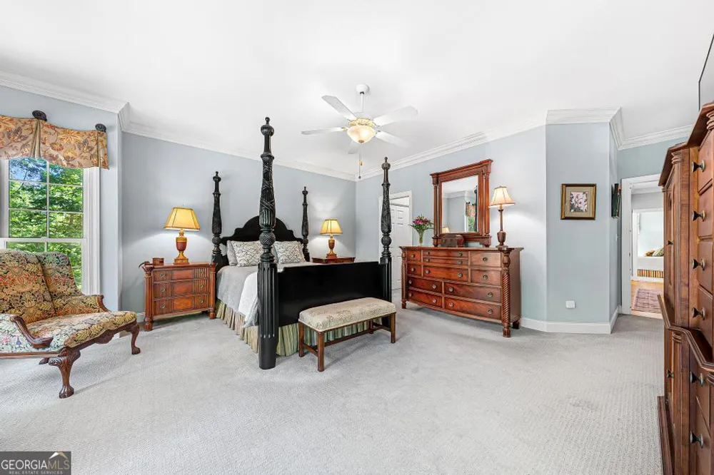 1230 Melody LN Hartwell, GA 30643