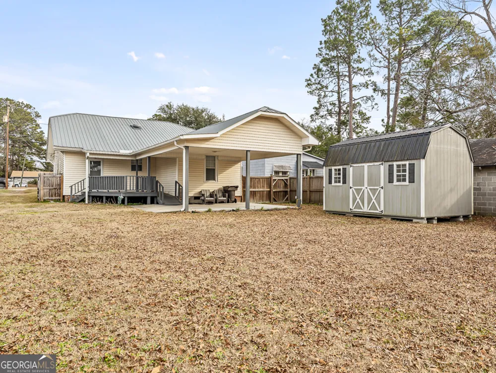 517 N Masonic ST Millen, GA 30442