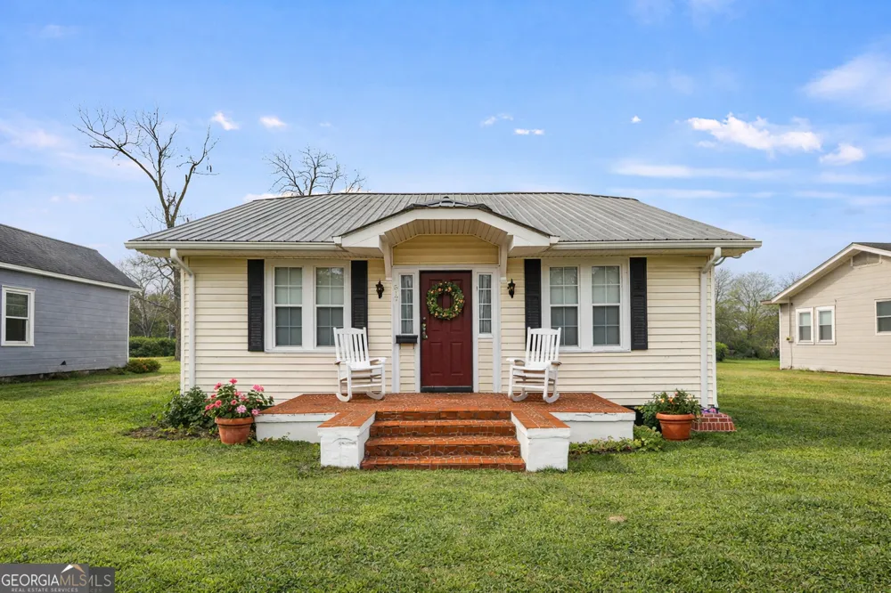 517 N Masonic ST Millen, GA 30442