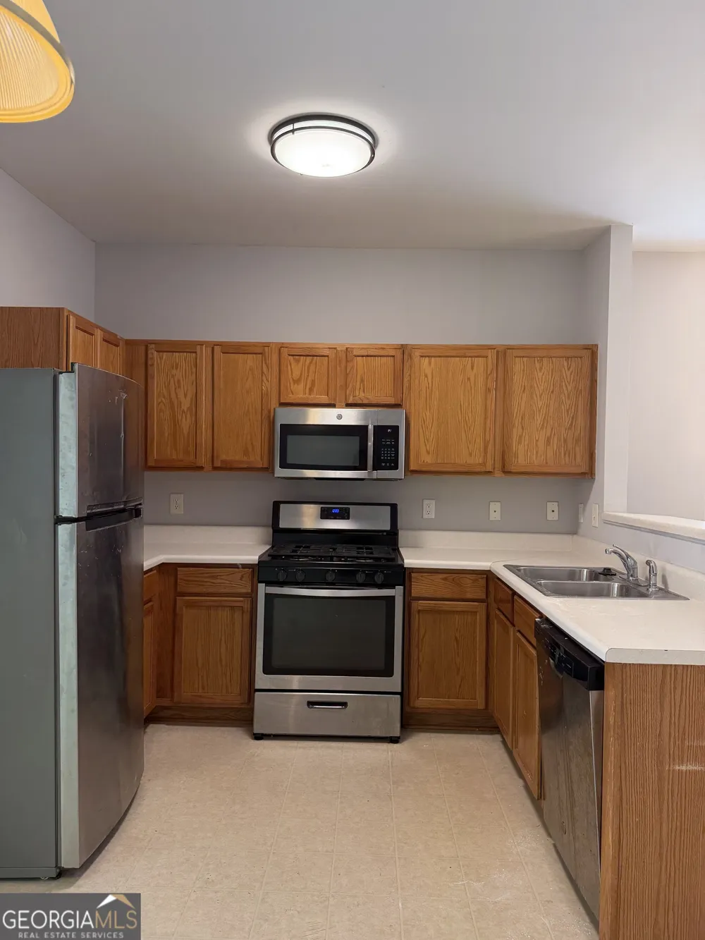 893 Redwood DR Norcross, GA 30093