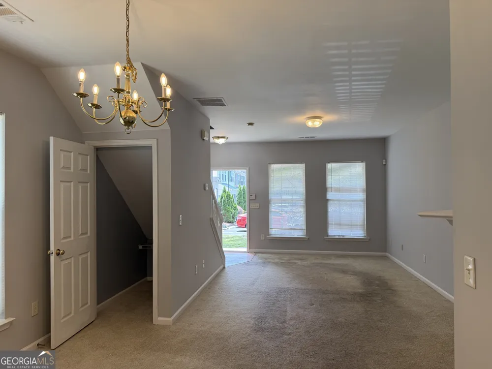 893 Redwood DR Norcross, GA 30093