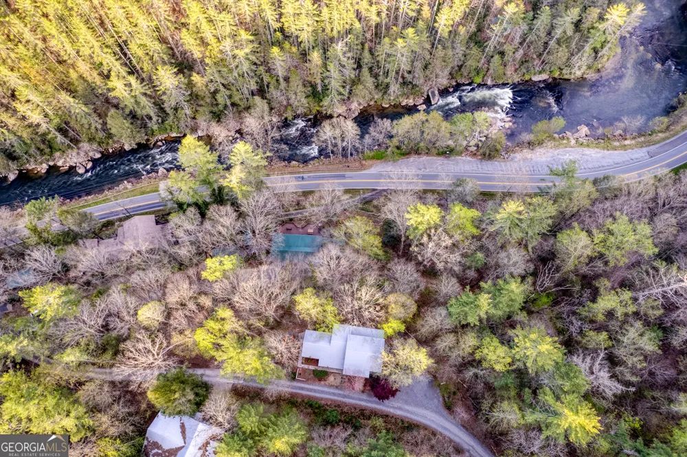 145 River Bend LN Blue Ridge, GA 30513