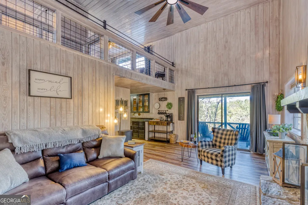 145 River Bend LN Blue Ridge, GA 30513