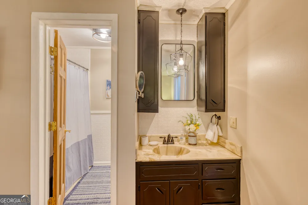 145 River Bend LN Blue Ridge, GA 30513