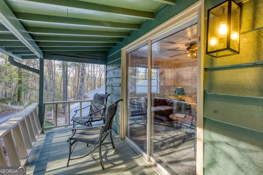 145 River Bend LN Blue Ridge, GA 30513