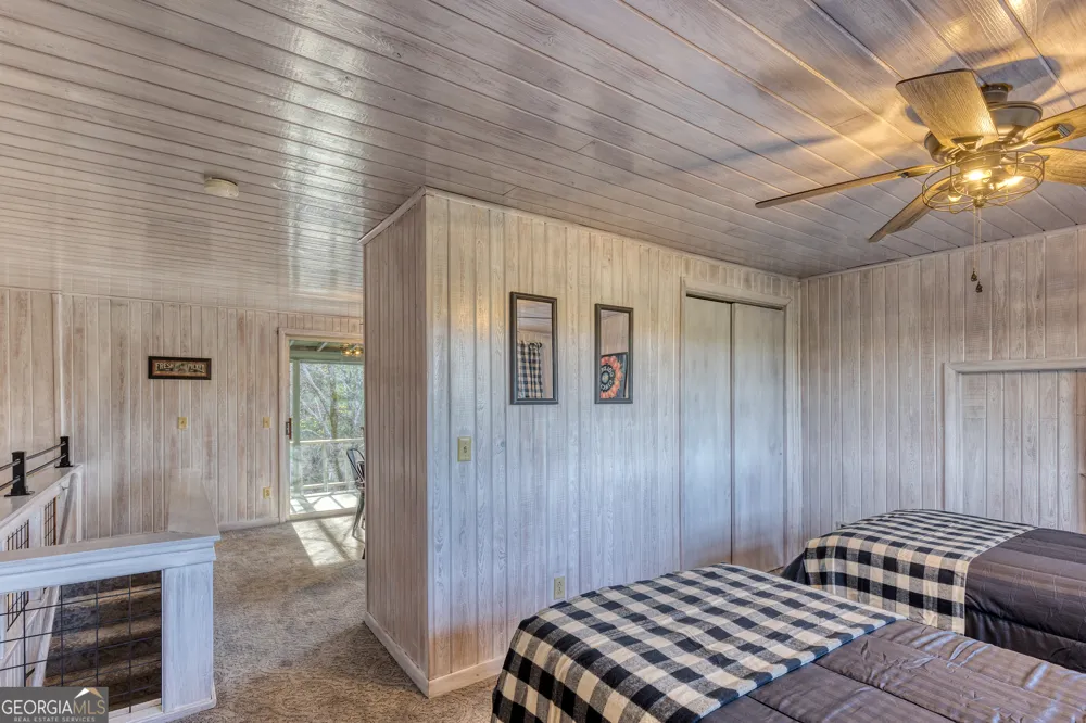 145 River Bend LN Blue Ridge, GA 30513