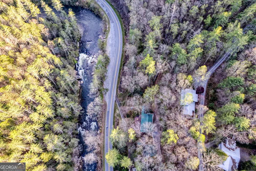 145 River Bend LN Blue Ridge, GA 30513