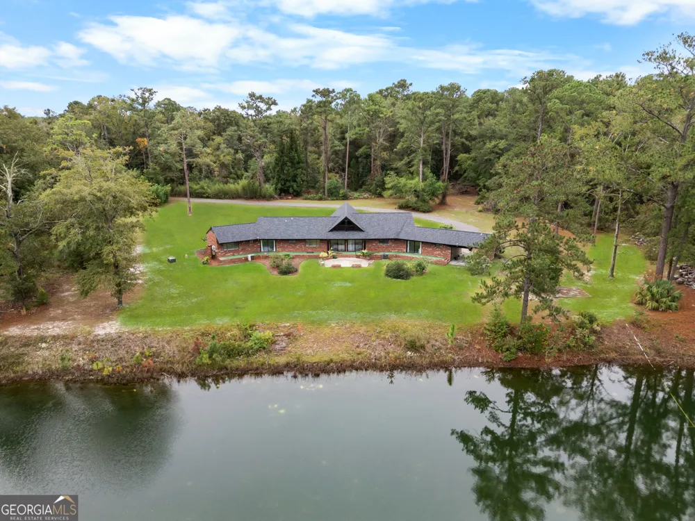 100 Morgan DR Jesup, GA 31545