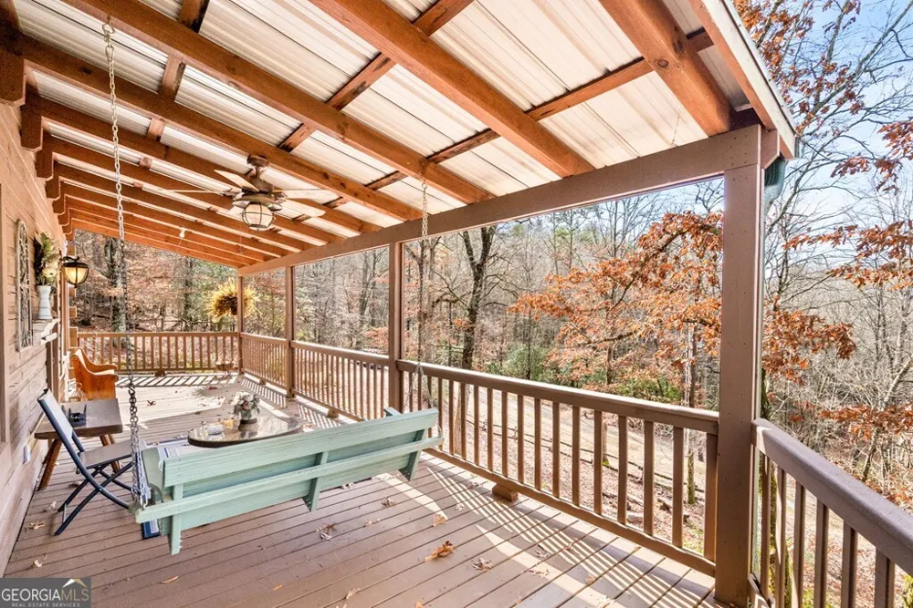 488 Smith RD Brasstown, NC 28902