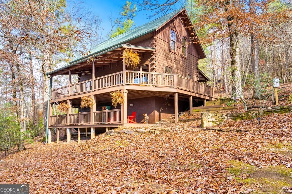 488 Smith RD Brasstown, NC 28902