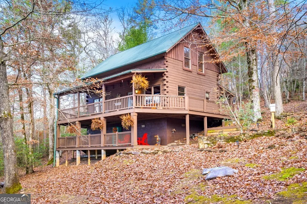 488 Smith RD Brasstown, NC 28902