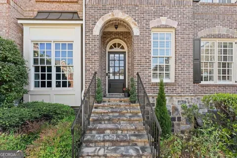 594 Parkside Village WAY NW