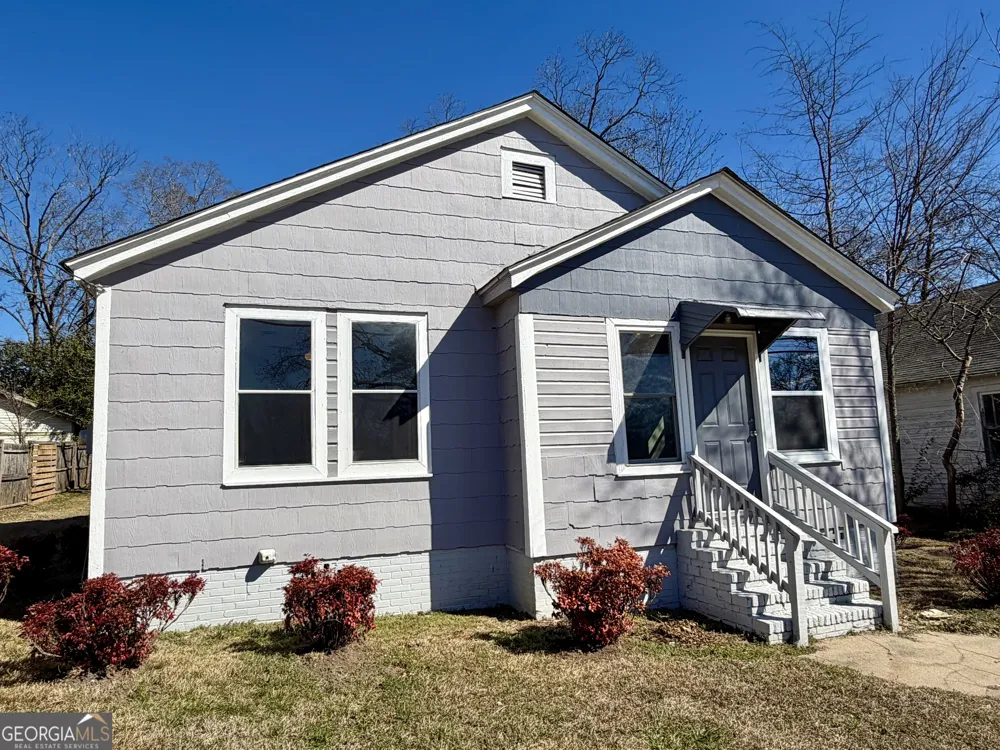 196 College AVE Elberton, GA 30635