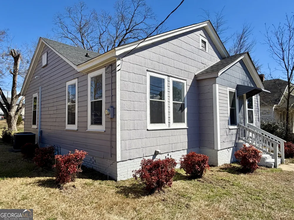 196 College AVE Elberton, GA 30635