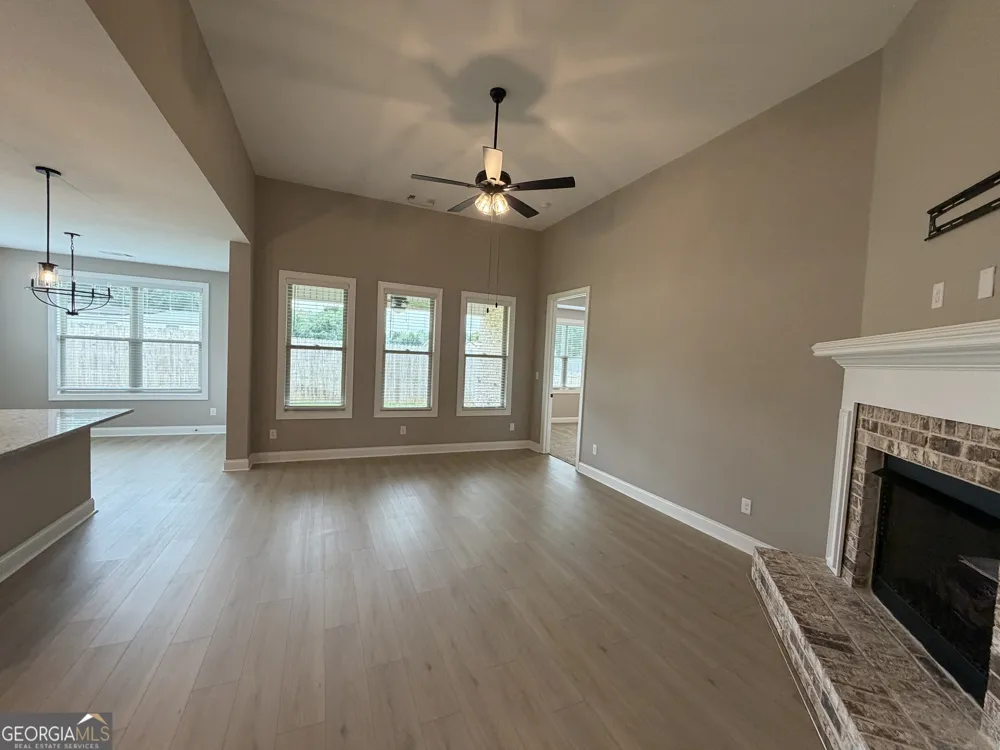 417 Otters Ridge DR Kathleen, GA 31047