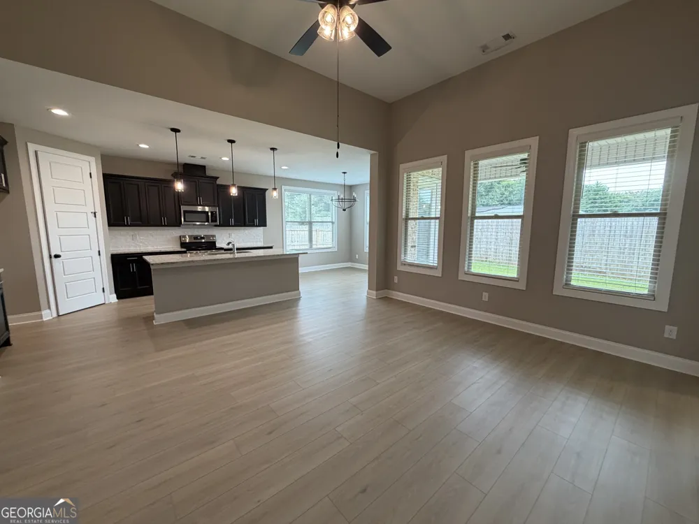 417 Otters Ridge DR Kathleen, GA 31047
