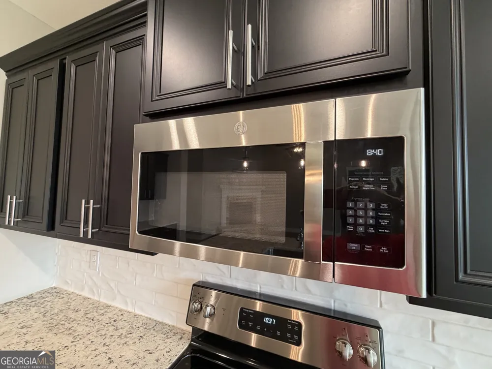 417 Otters Ridge DR Kathleen, GA 31047