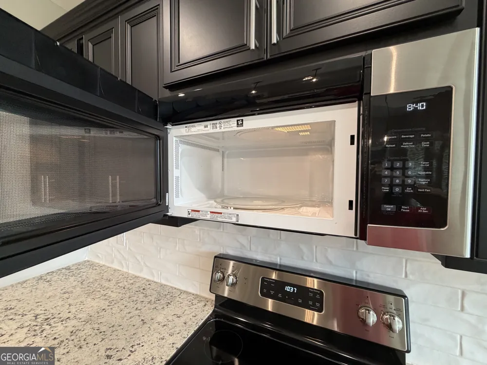 417 Otters Ridge DR Kathleen, GA 31047