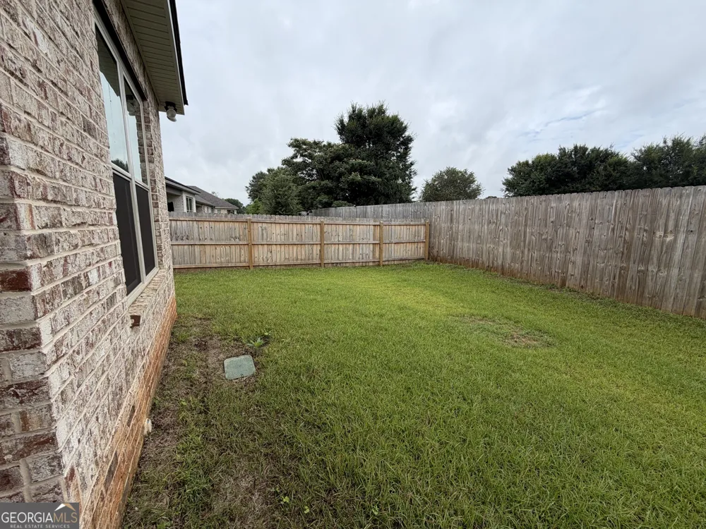 417 Otters Ridge DR Kathleen, GA 31047