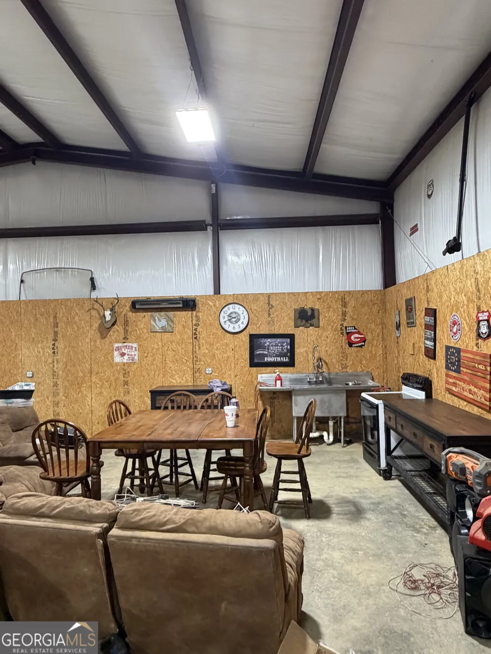 487 Perry Horton RD Adrian, GA 31002