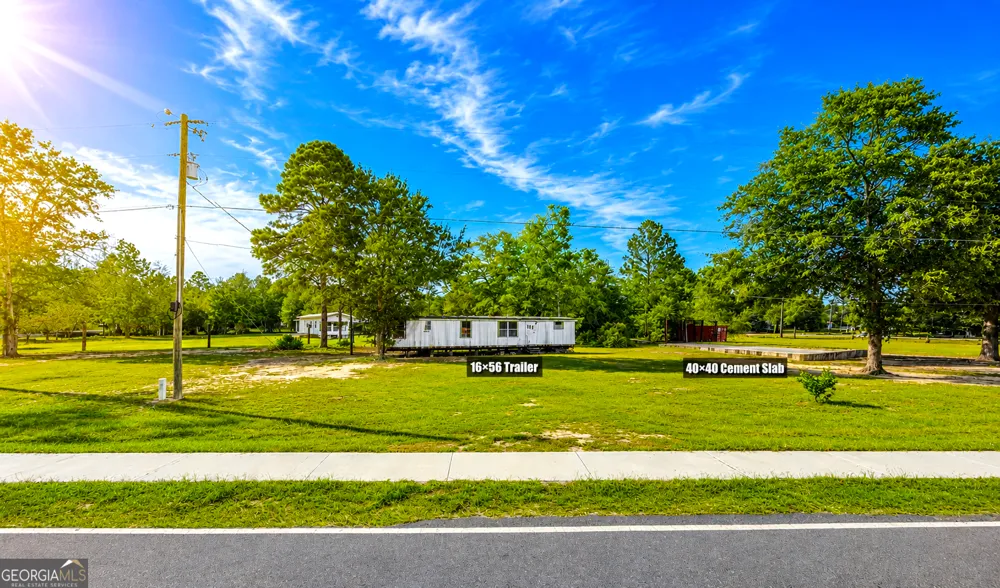 1147 Poor Robin RD Baxley, GA 31513
