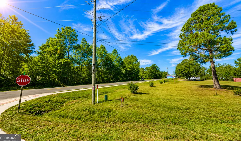1147 Poor Robin RD Baxley, GA 31513
