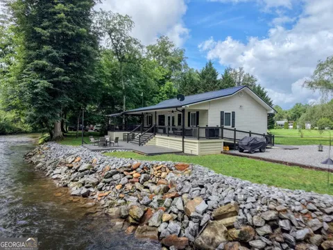 33 Tusquittee Valley Lane