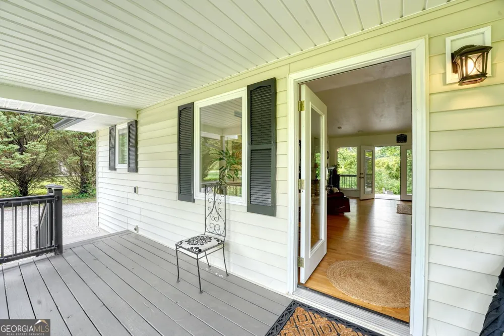 33 Tusquittee Valley Lane Hayesville, NC 28904