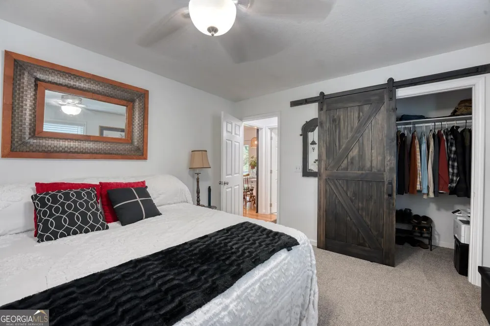 33 Tusquittee Valley Lane Hayesville, NC 28904